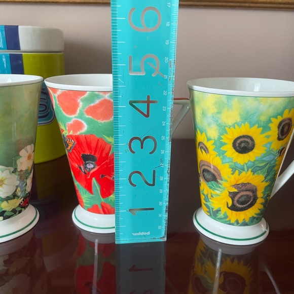 WREN Giftware Favorite Flowers Designed By Jenny Quinn Fine Bone China Mug Set 6 - Picture 7 of 8